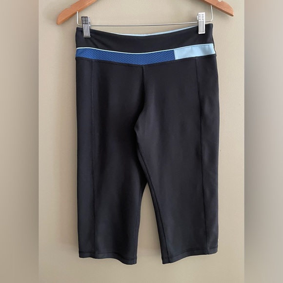 Adidas: Black and Blue  Activewear Capris Leggings - Picture 4 of 12